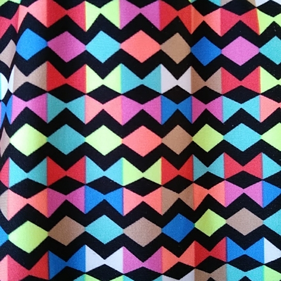Pure Paradise Zig Zag Empire Waist Tankini Swim Top 36DD Multicolor - Picture 5 of 15
